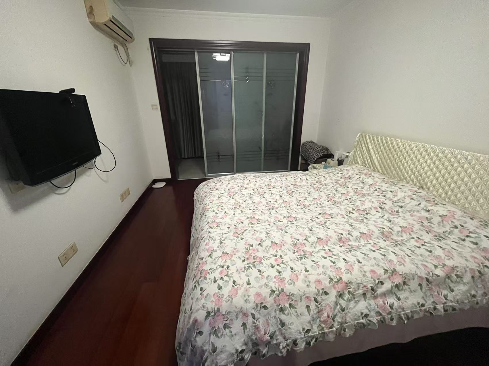 虹桥新苑 2室2厅1卫 103m&sup2;