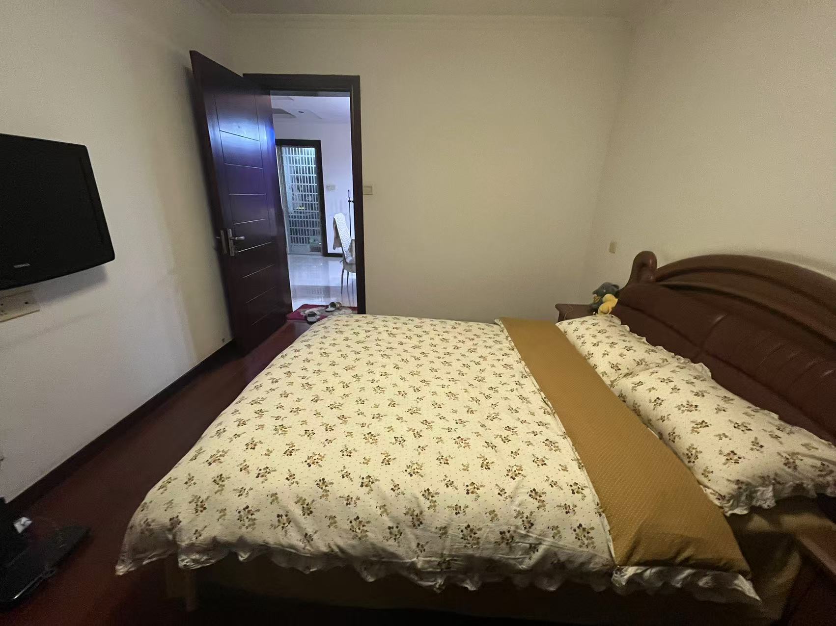 虹桥新苑 2室2厅1卫 103m&sup2;