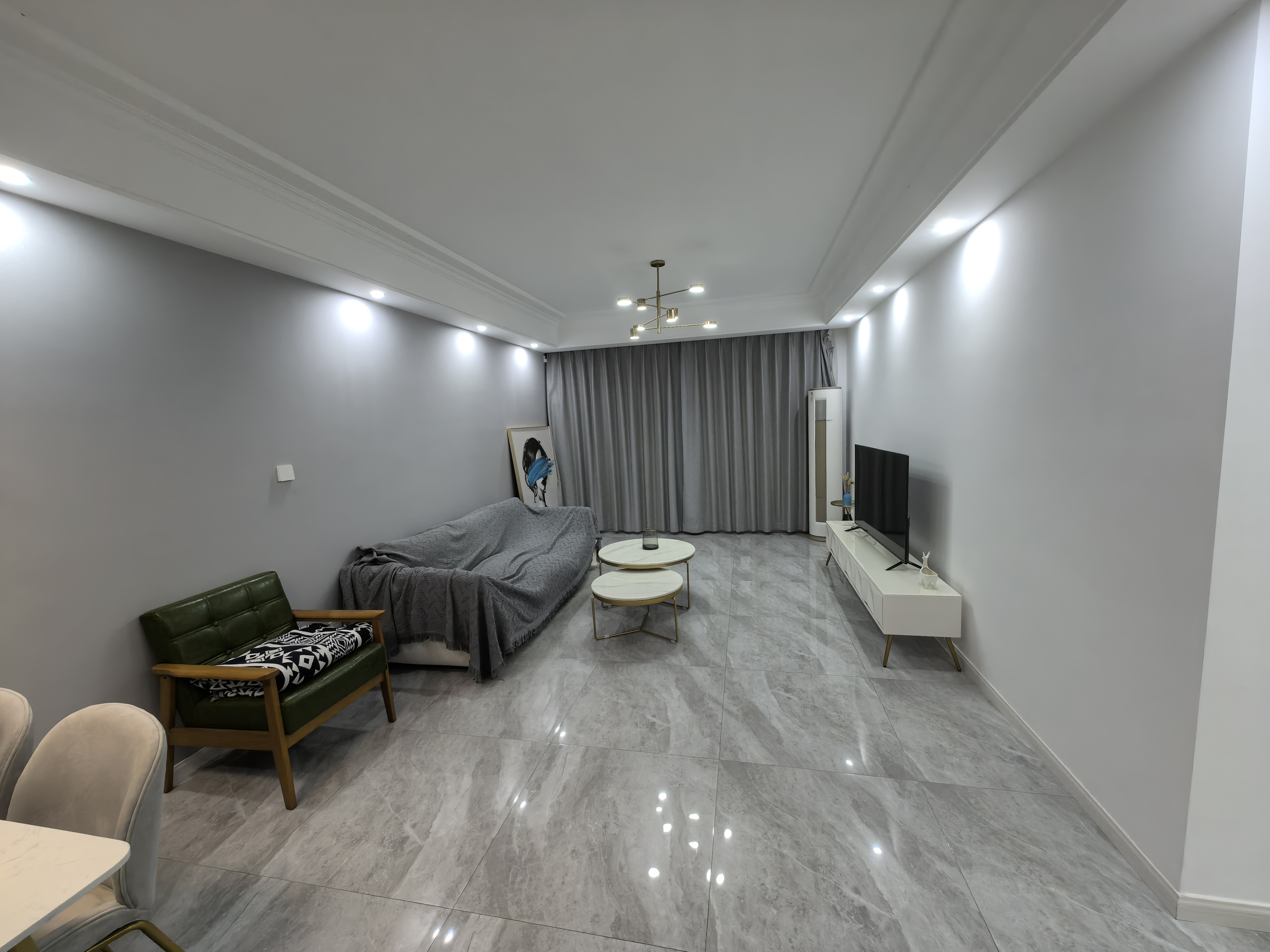 中南世纪花城一期 2室2厅1卫 74.90m²