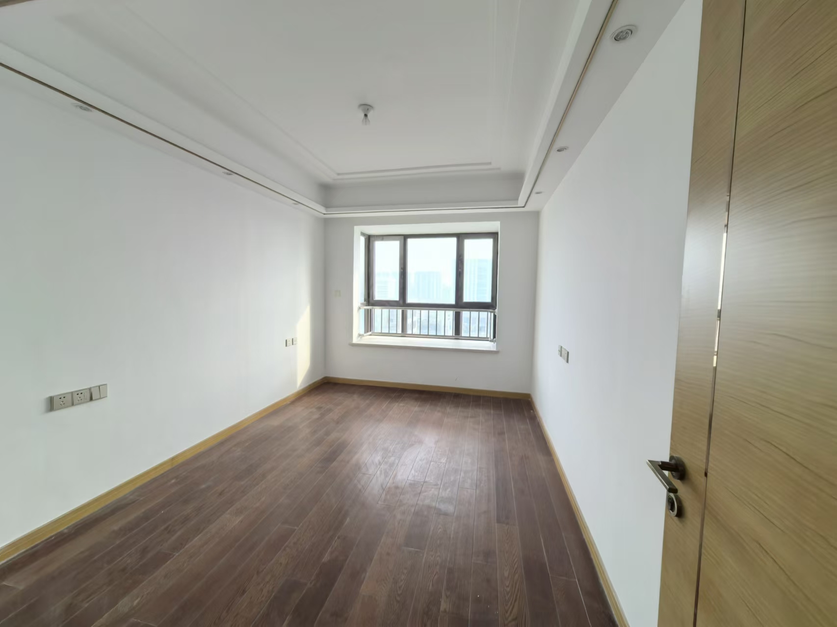 中南世纪花城三期 3室2厅2卫 132.34m&sup2;