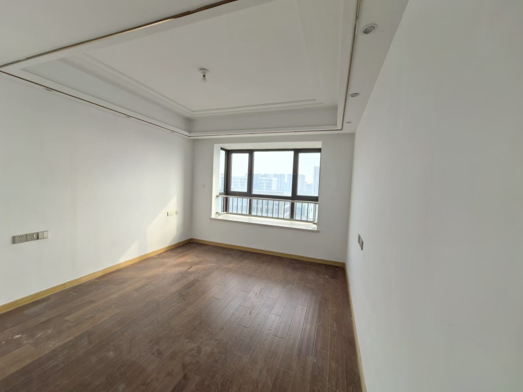 中南世纪花城三期 3室2厅2卫 132.34m&sup2;