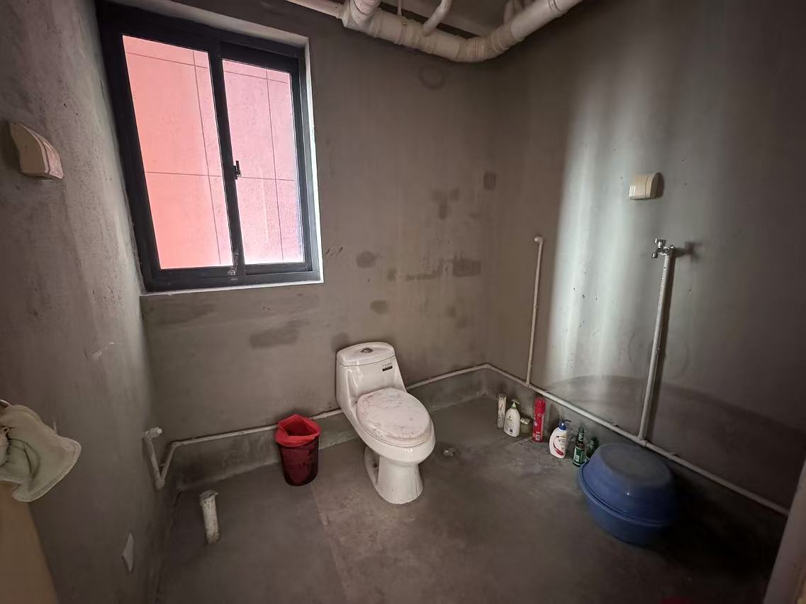 炜赋花苑 2室1厅1卫 88m&sup2;