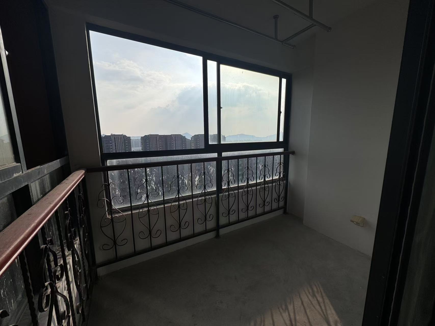 炜赋花苑 2室1厅1卫 88m&sup2;