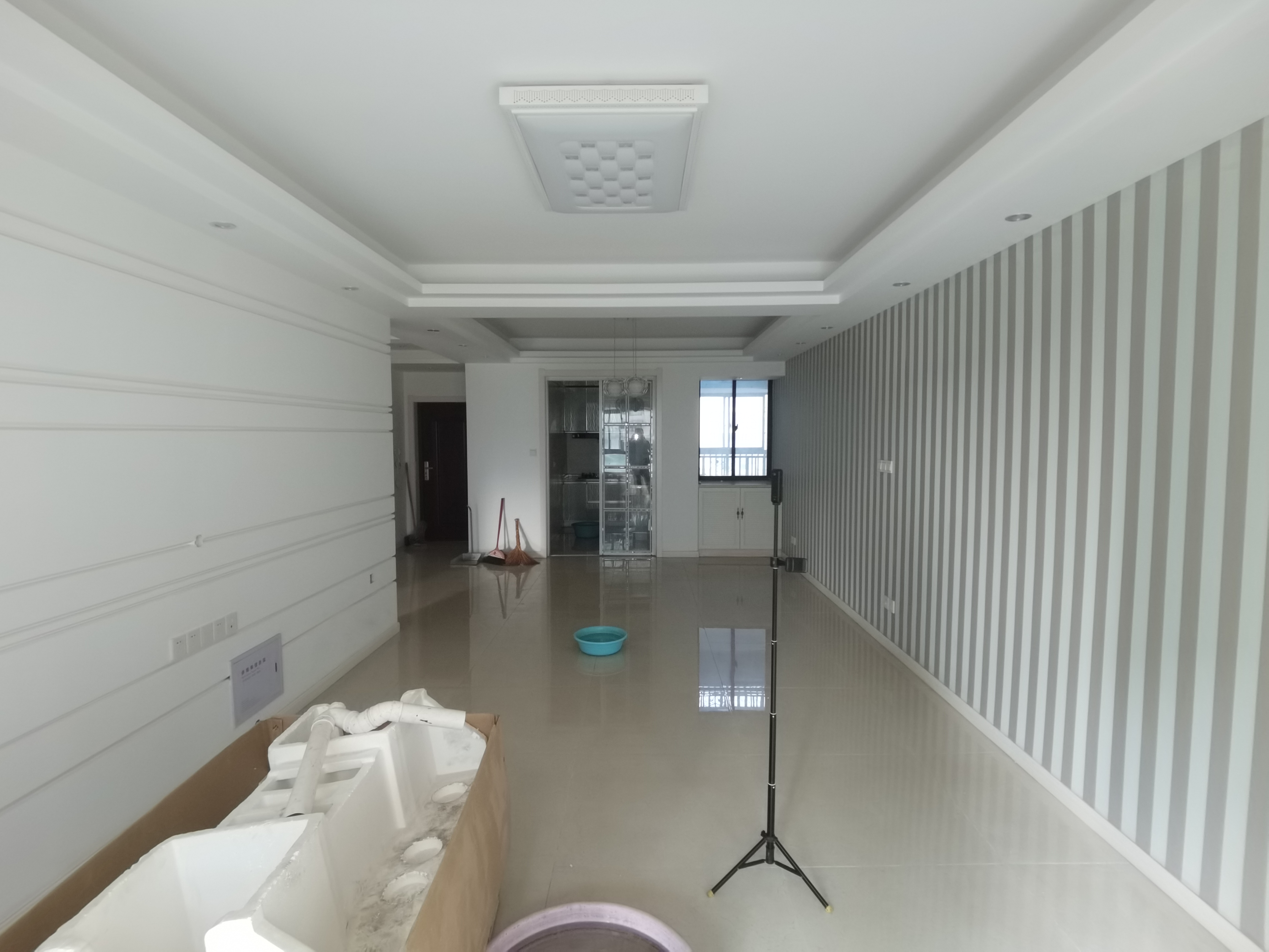 水榭花城 2室2厅1卫 86.00m²