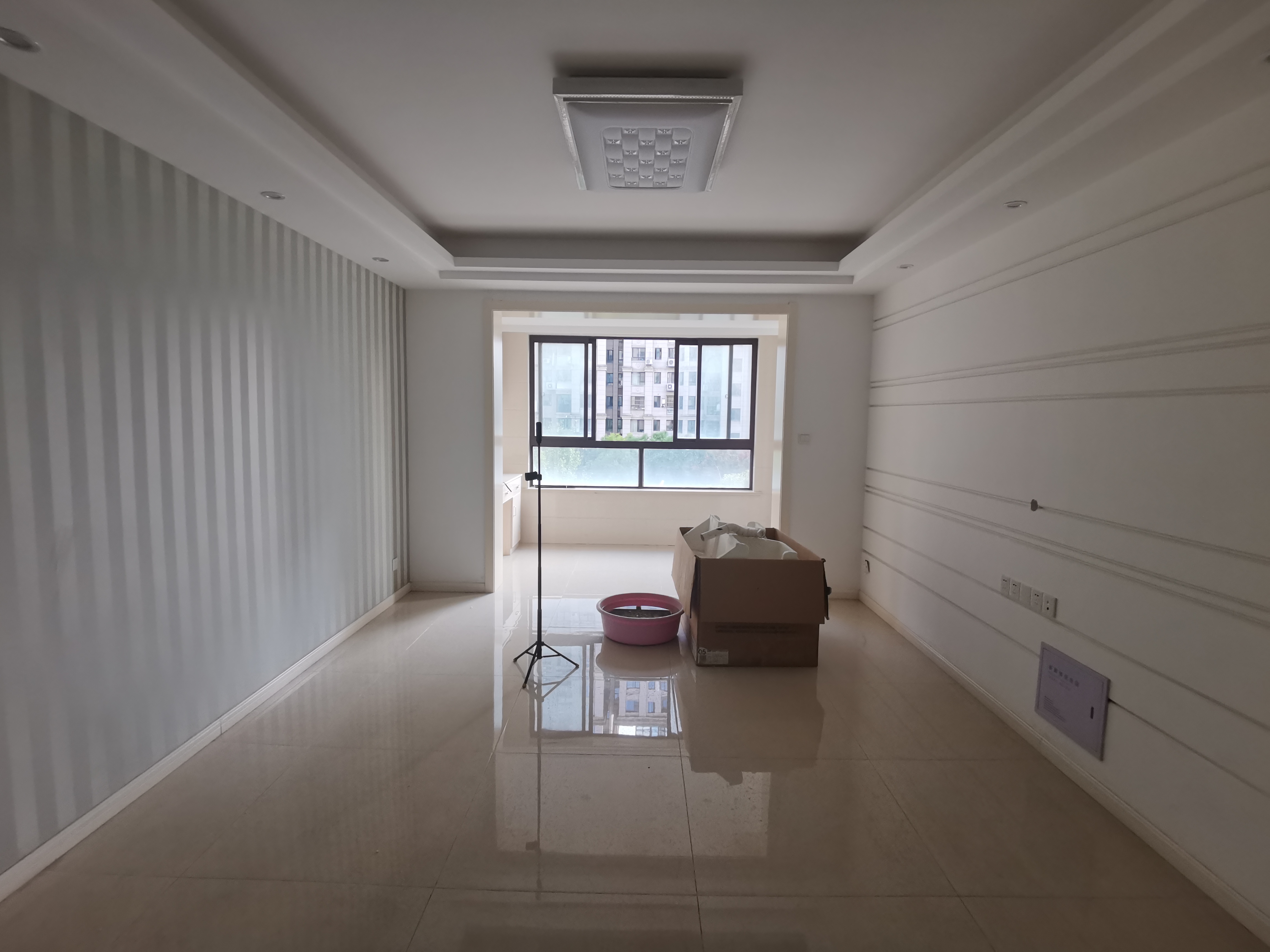 水榭花城 2室2厅1卫 86.00m&sup2;