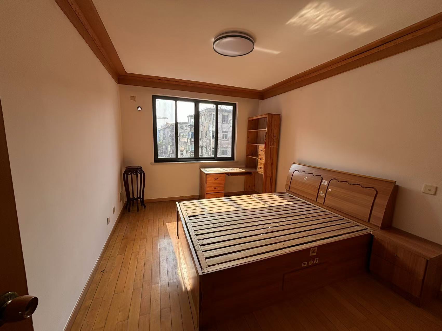 方大花苑 2室2厅1卫 81m&sup2;