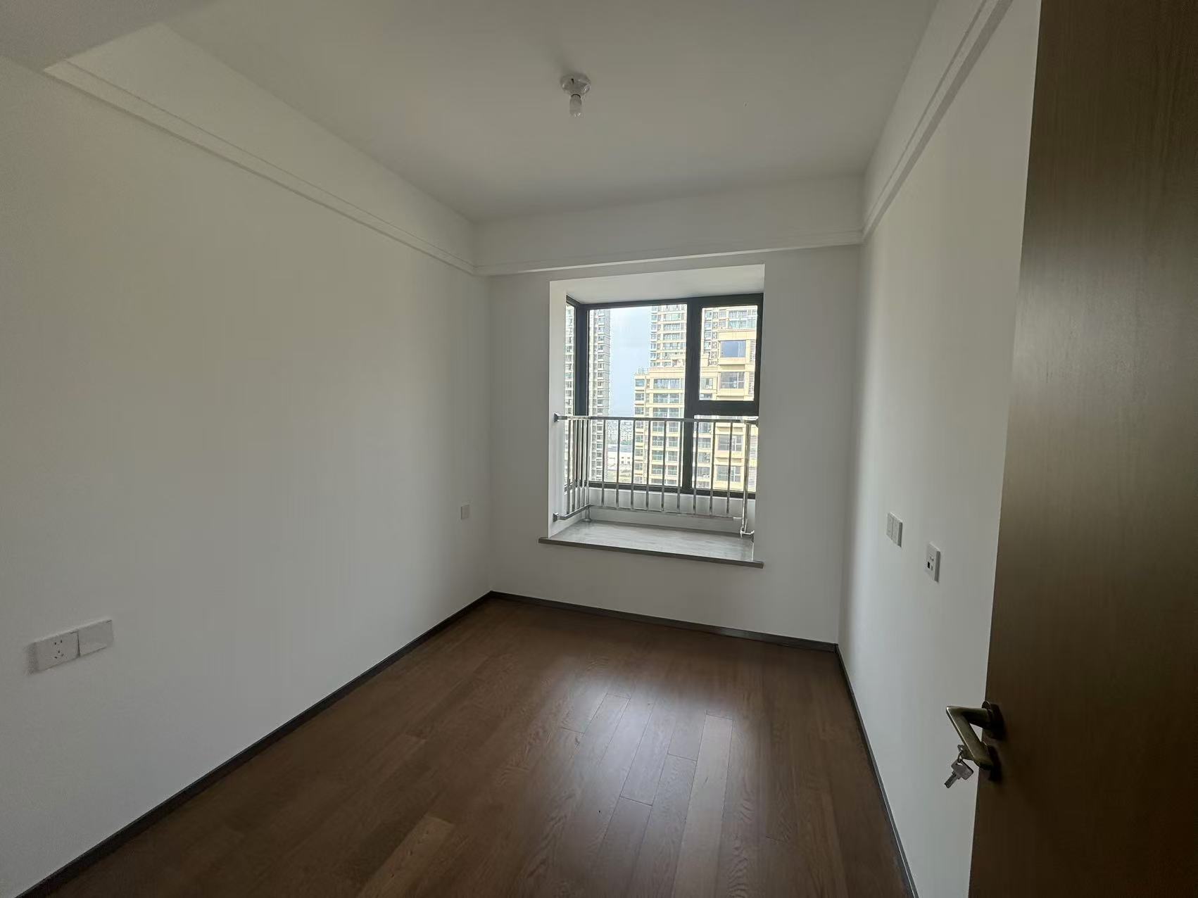 远创宸樾 3室2厅1卫 99m&sup2;