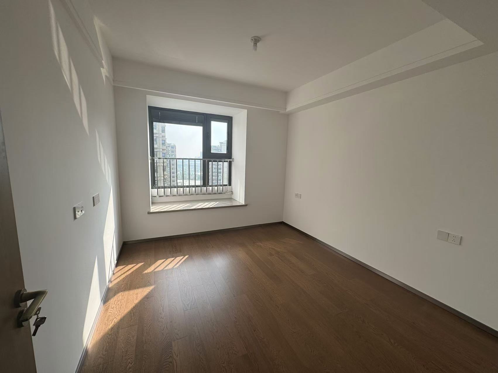 远创宸樾 3室2厅1卫 99m&sup2;