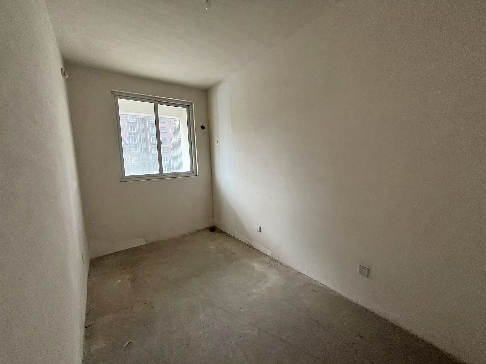 果园名居 3室2厅2卫 120.00m&sup2;