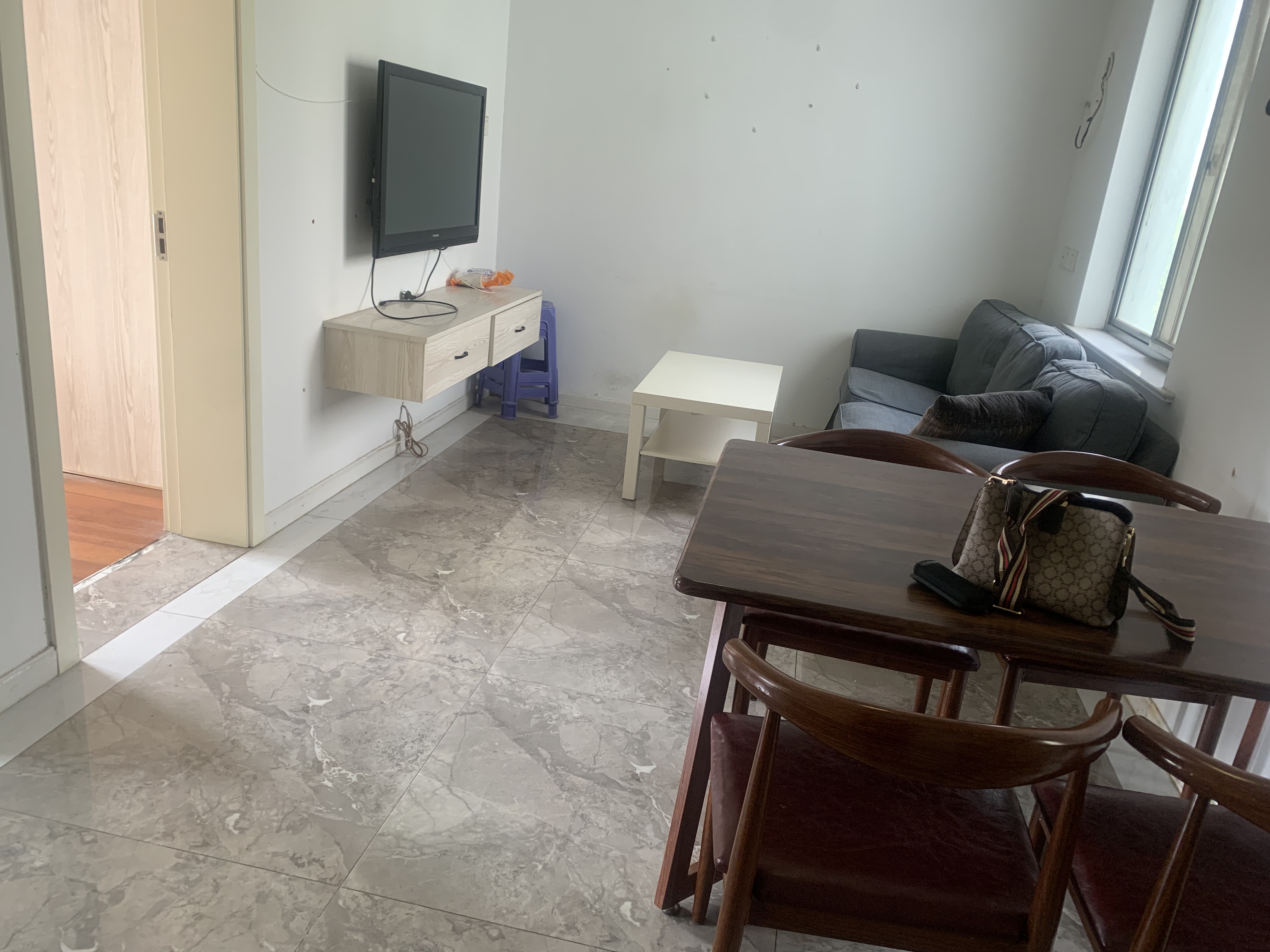郭里园 2室1厅2卫 67.92m²