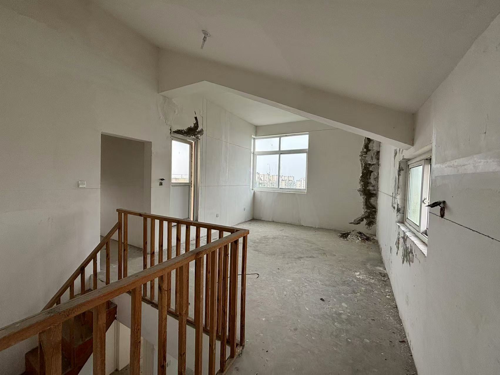 天熹苑 3室2厅2卫 103m&sup2;