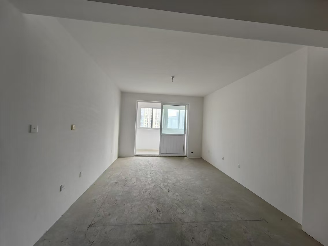 兴和家园 3室2厅2卫 149m²