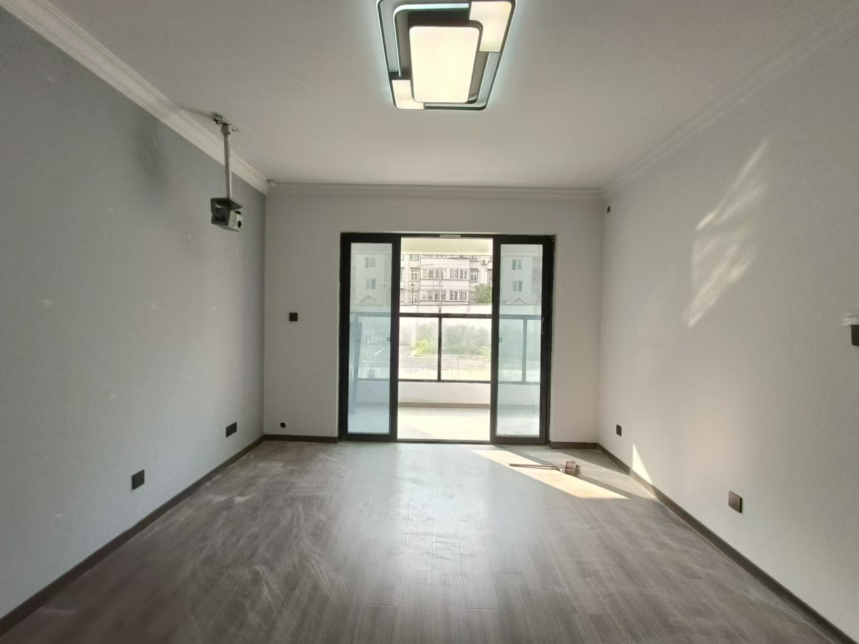 越江新村 3室2厅1卫 122m&sup2;