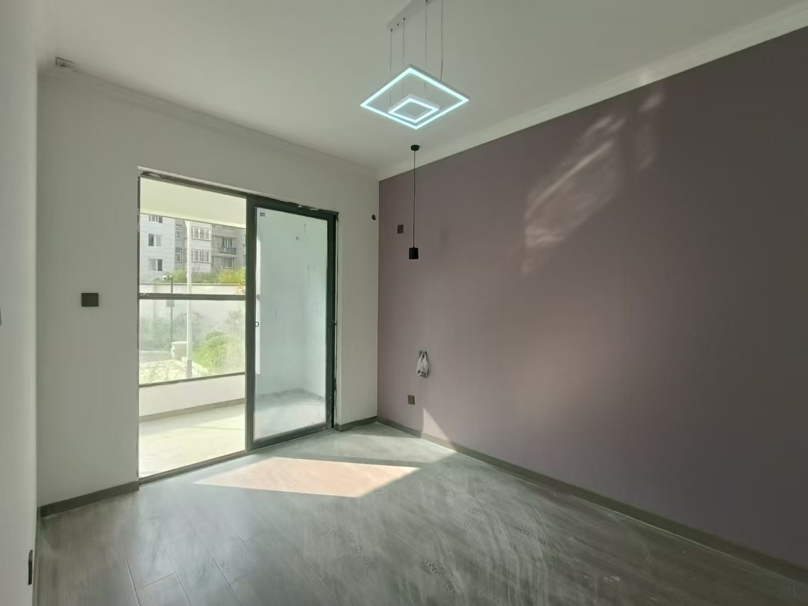 越江新村 3室2厅1卫 122m&sup2;
