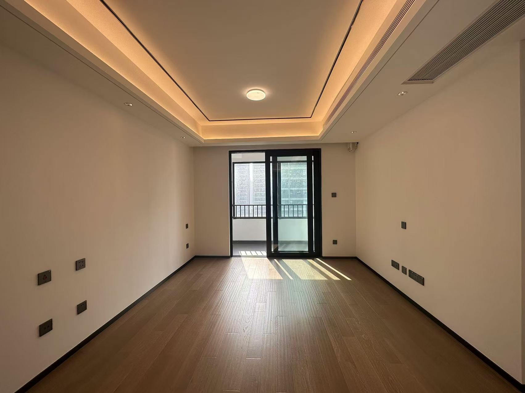 滨江道静园 3室2厅1卫 100.64m&sup2;