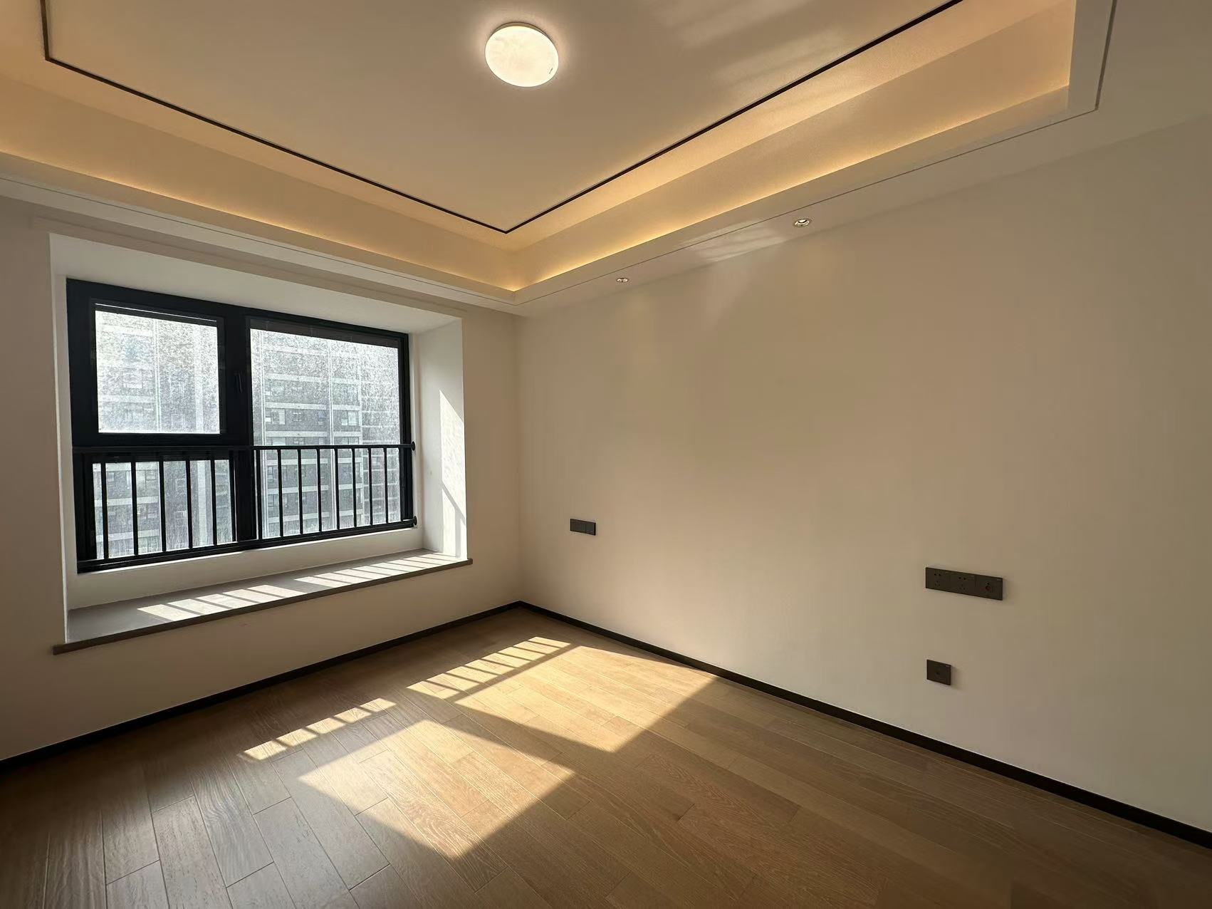 滨江道静园 3室2厅1卫 100.64m&sup2;