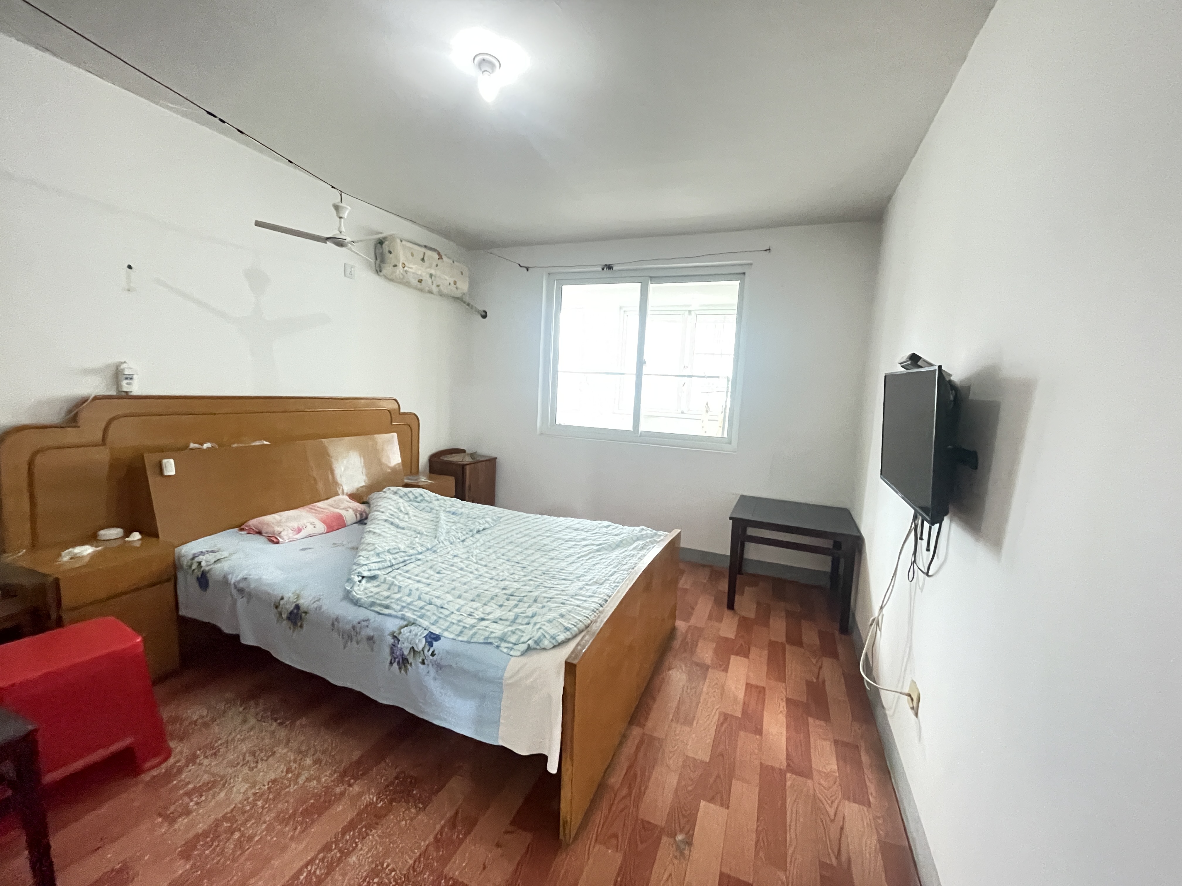 天山花苑 3室2厅1卫 145.53m&sup2;