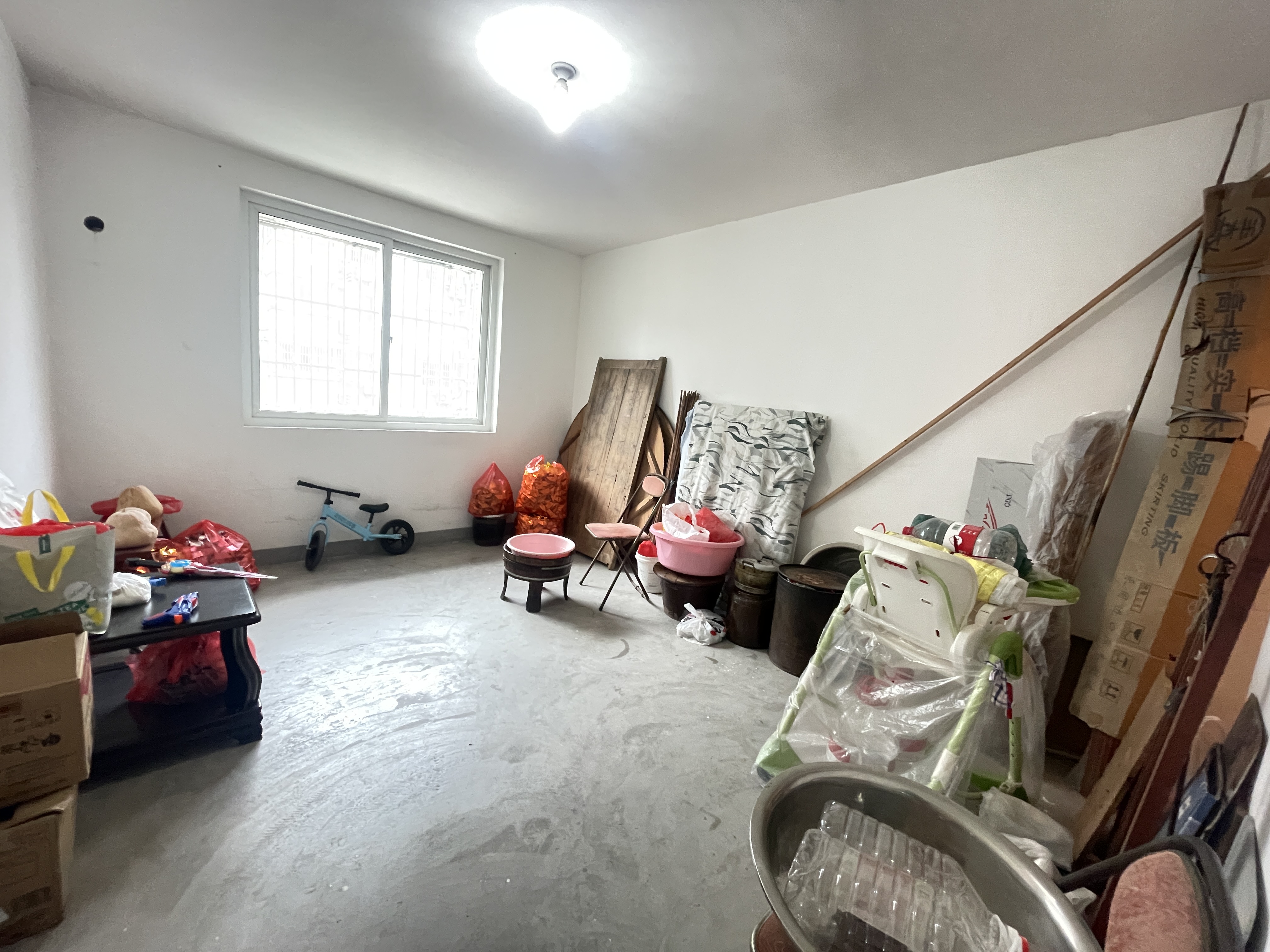 天山花苑 3室2厅1卫 145.53m&sup2;