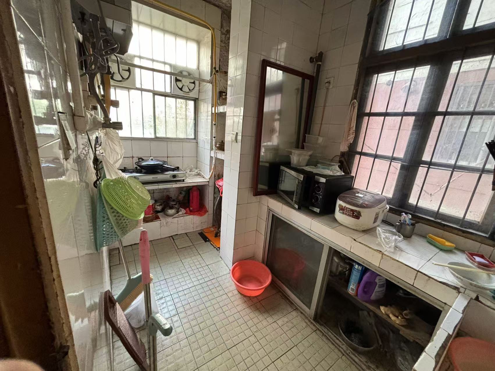光明西村 2室1厅1卫 60m&sup2;