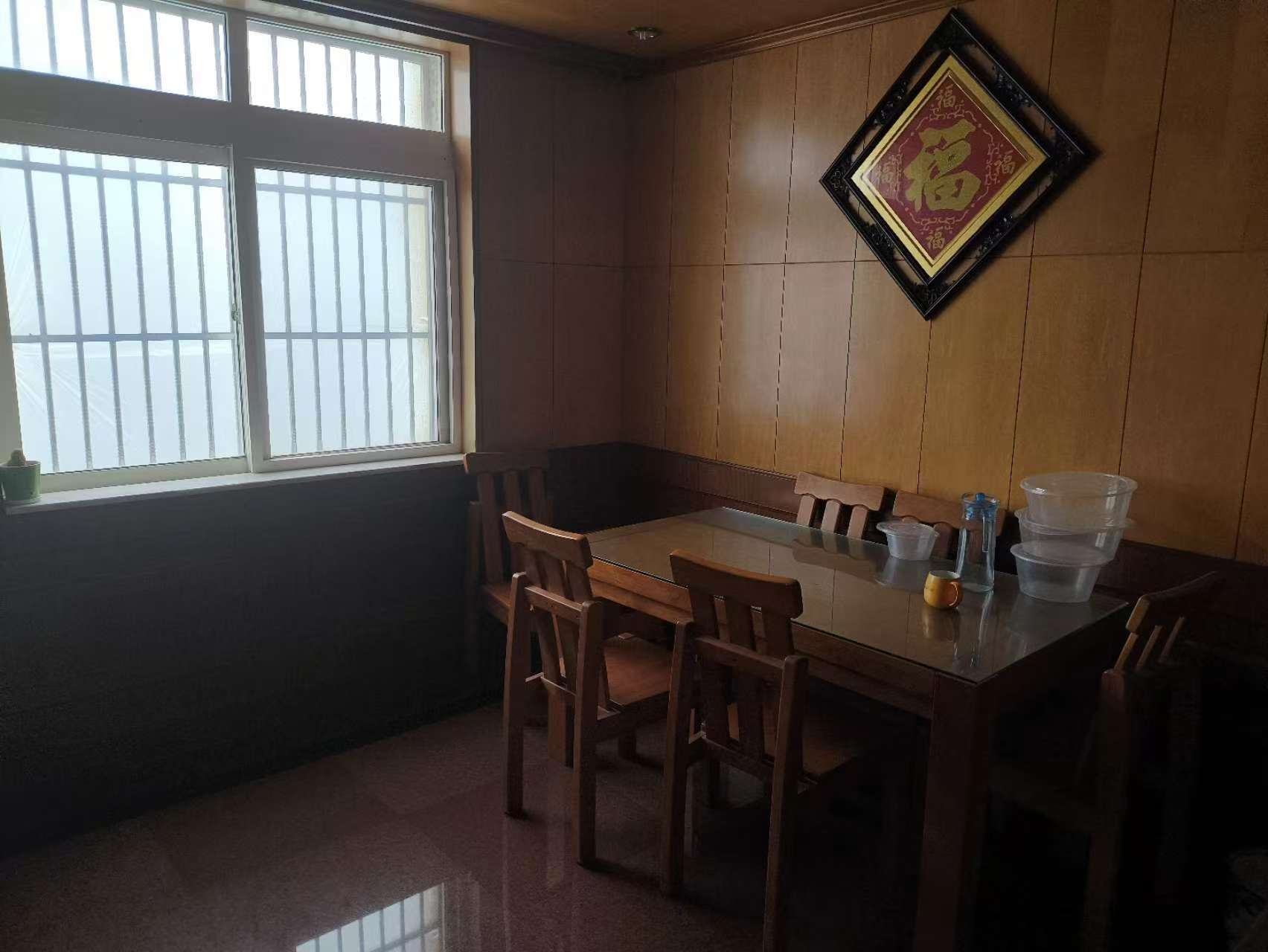 八角亭小区 3室2厅2卫 127m&sup2;