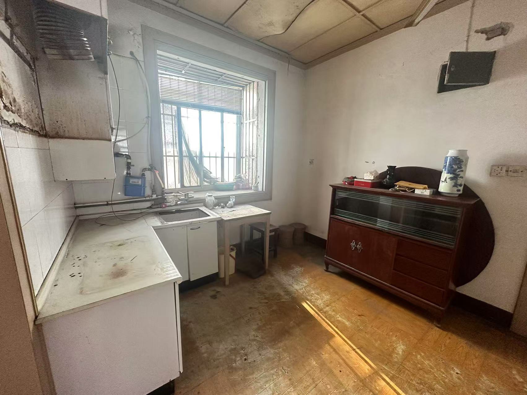 文峰路5号 2室1厅1卫 50.24m²