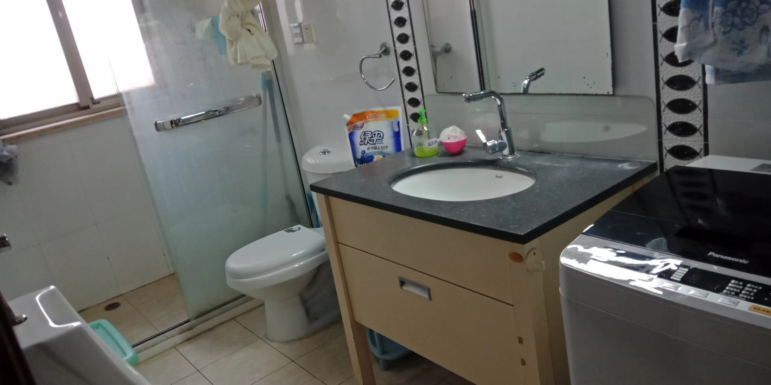 王府大厦 2室2厅1卫 124m&sup2;