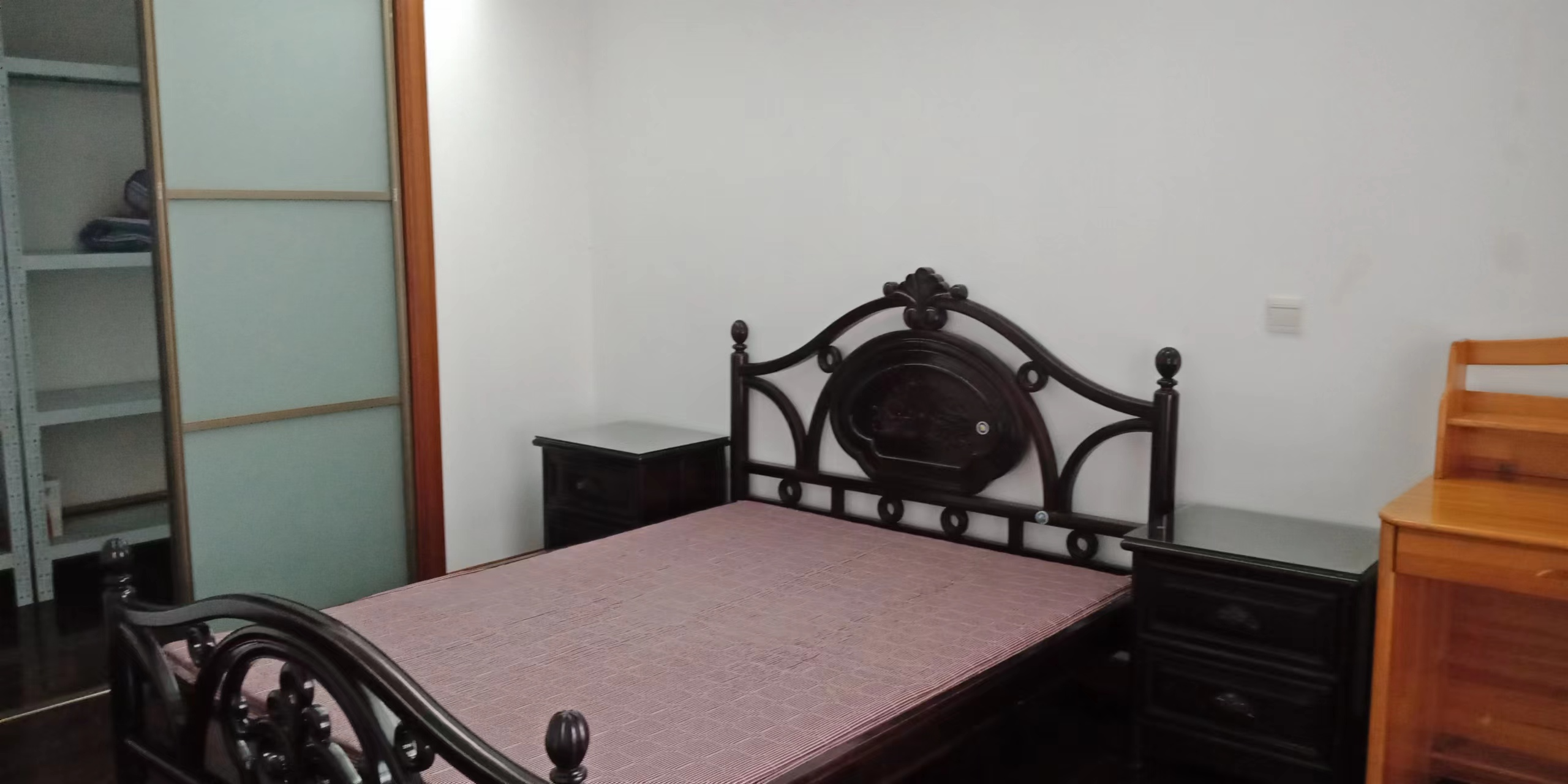 王府大厦 2室2厅1卫 124m&sup2;