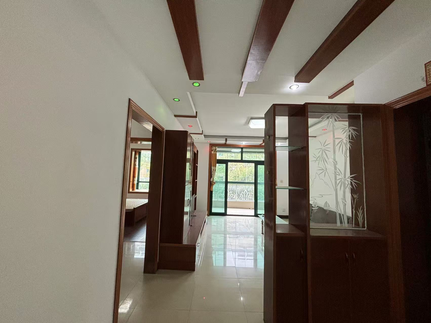 江海皇都私家花园 2室2厅1卫 92m&sup2;