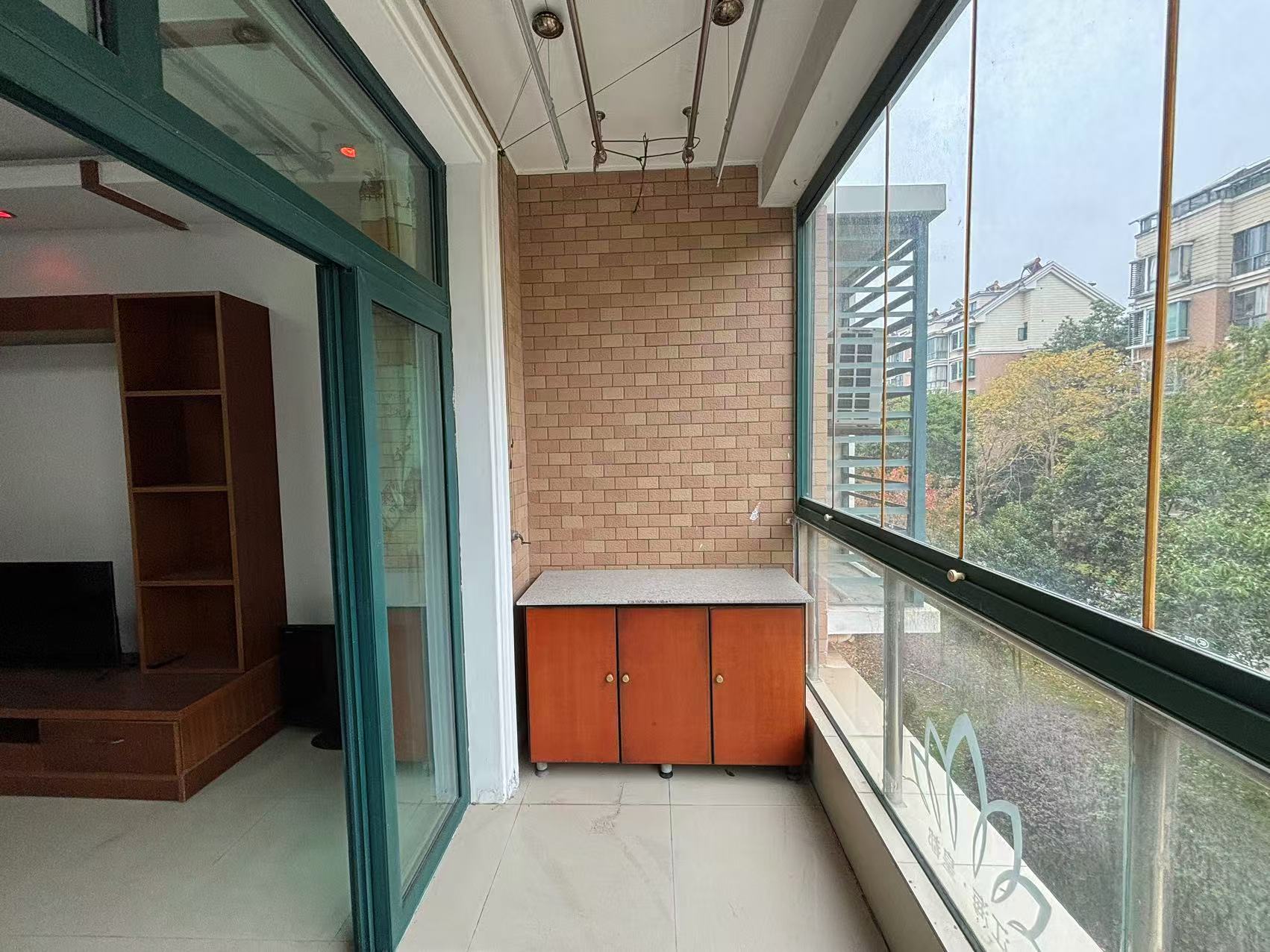 江海皇都私家花园 2室2厅1卫 92m&sup2;