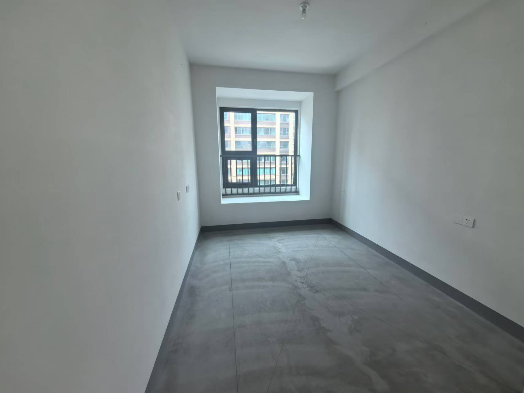 建发御珑湾 4室2厅2卫 184m²