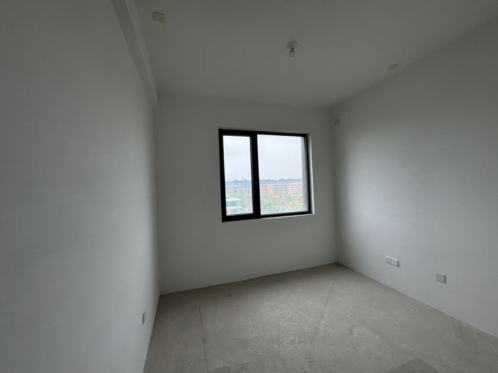 万濠瑜园 6室2厅4卫 255.86m²