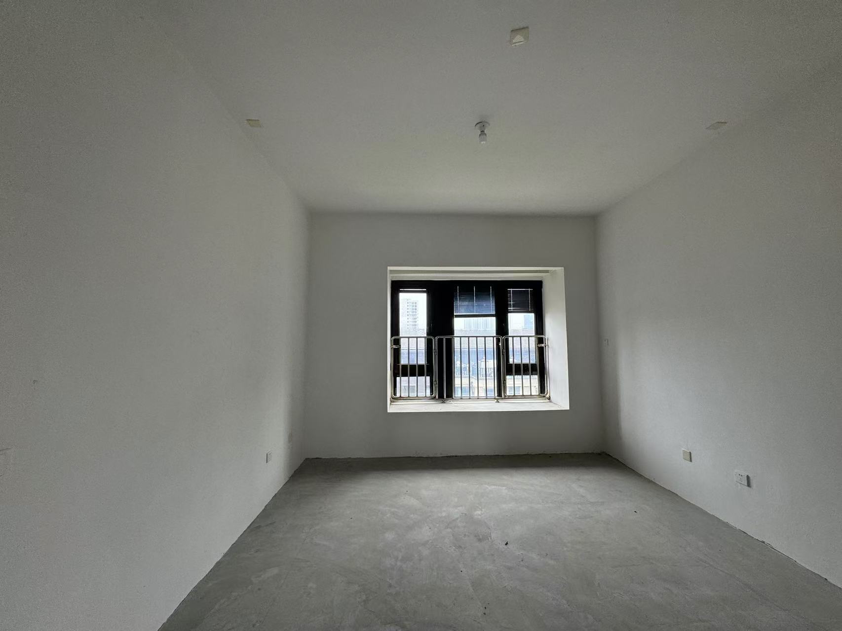 万濠瑜园 6室2厅4卫 255.86m²
