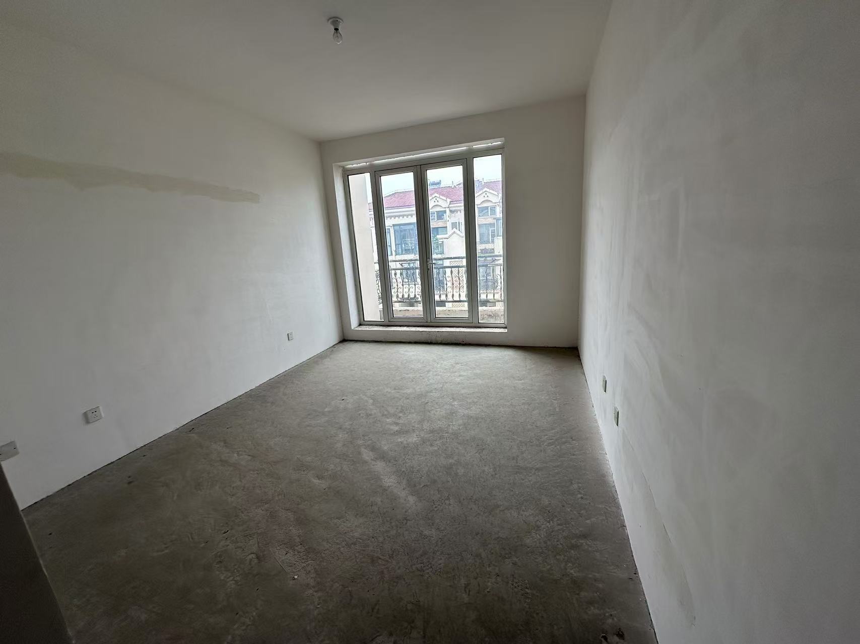 军山花园 5室2厅4卫 262m&sup2;