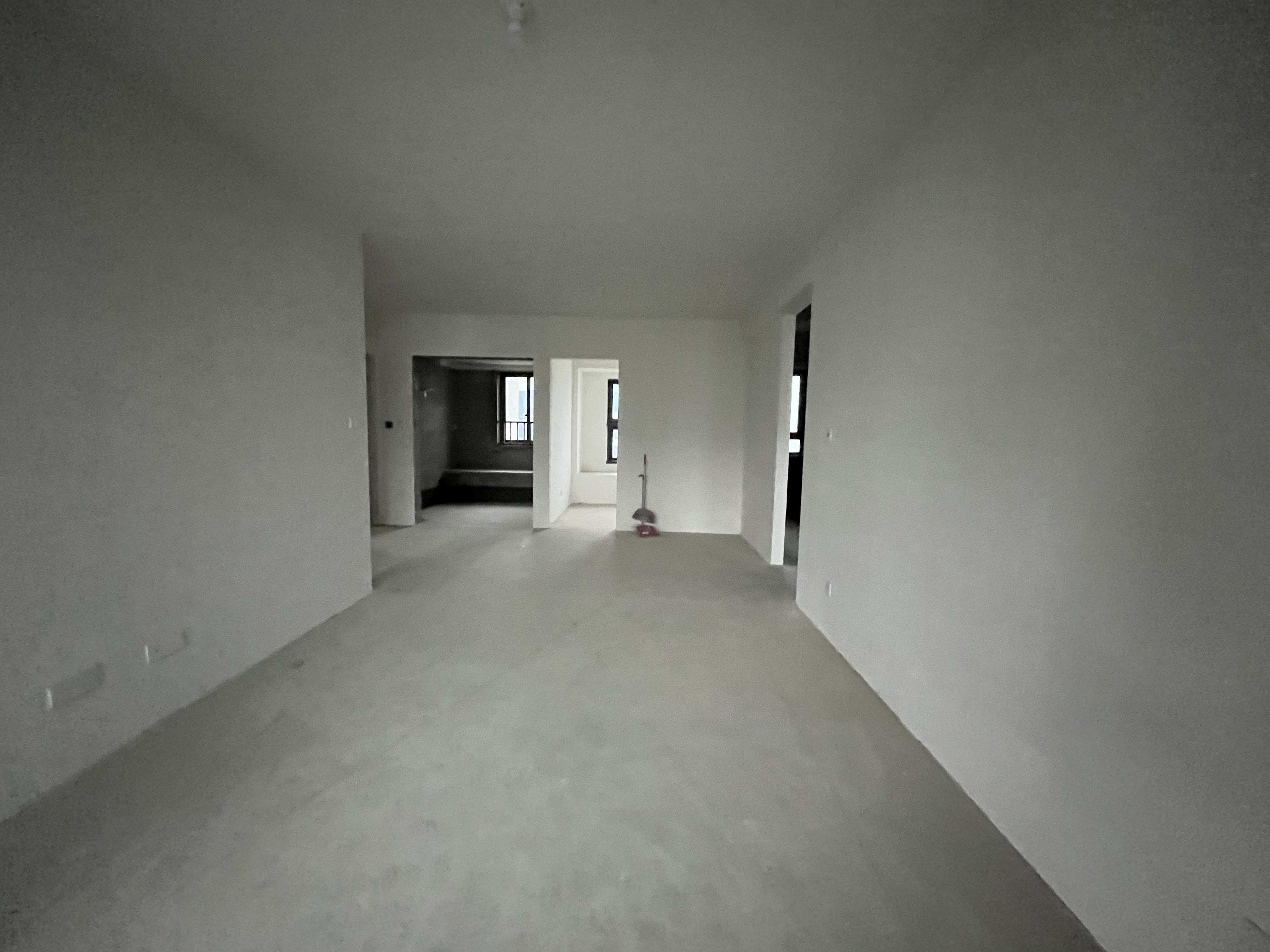东时区 3室2厅2卫 96m²