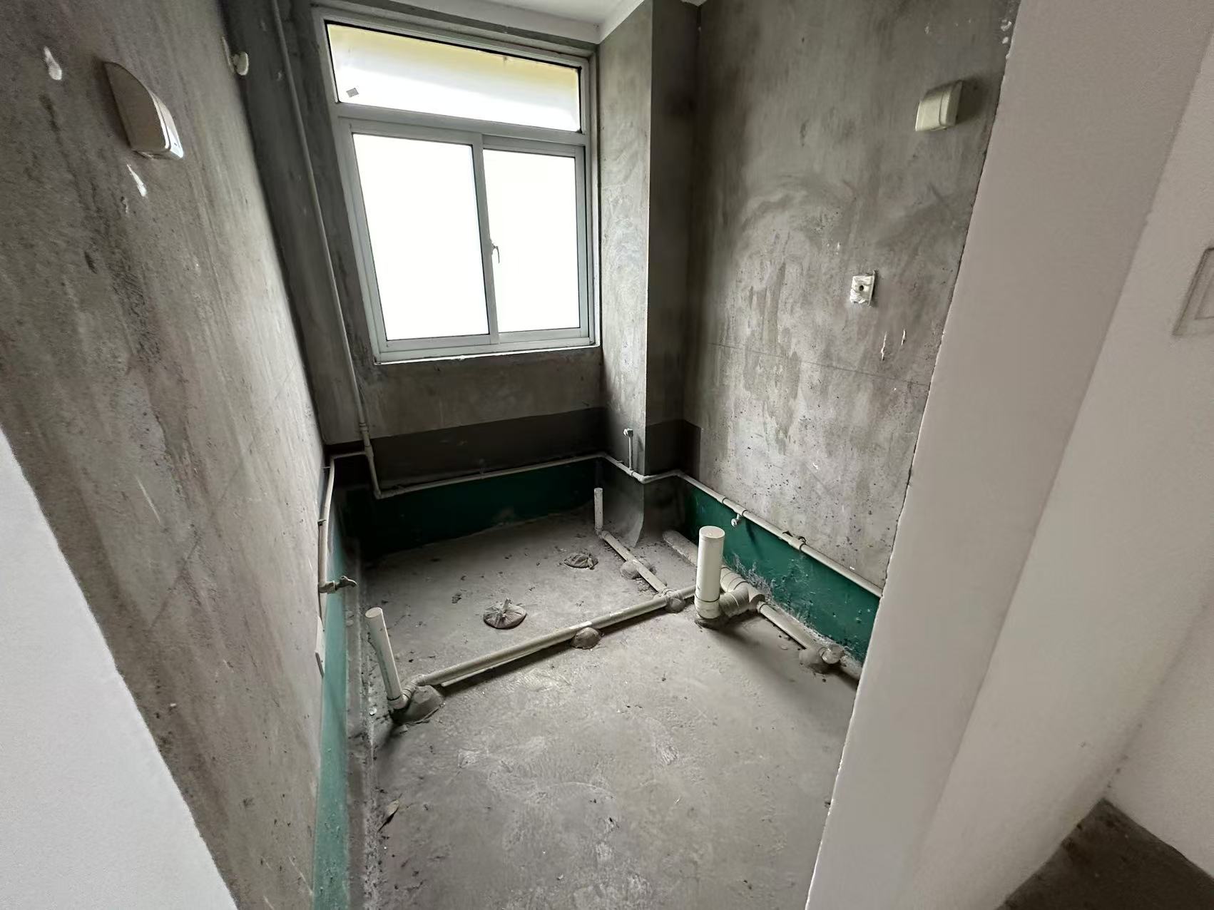 军山花园 4室2厅3卫 224.29m&sup2;