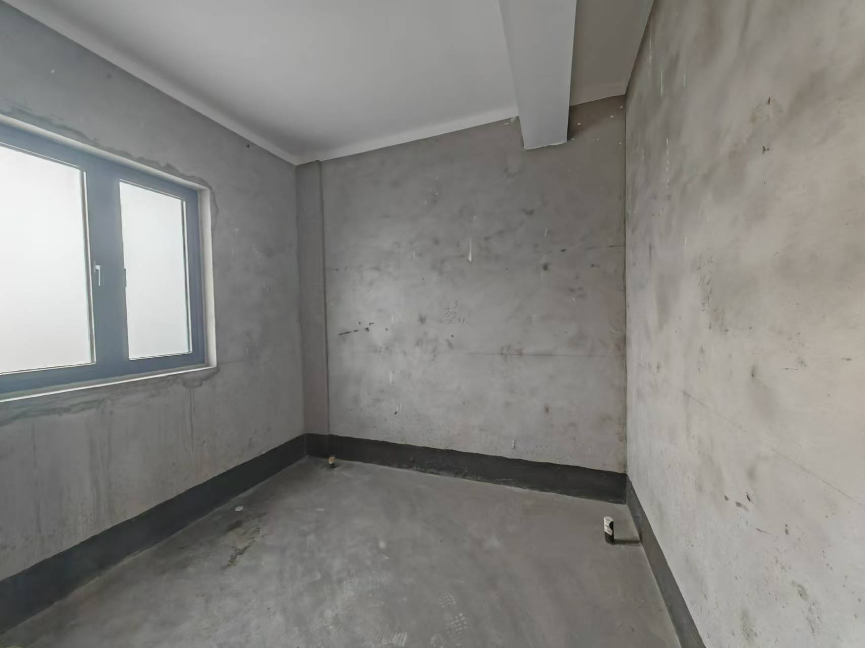 山水壹号 4室2厅2卫 235m&sup2;