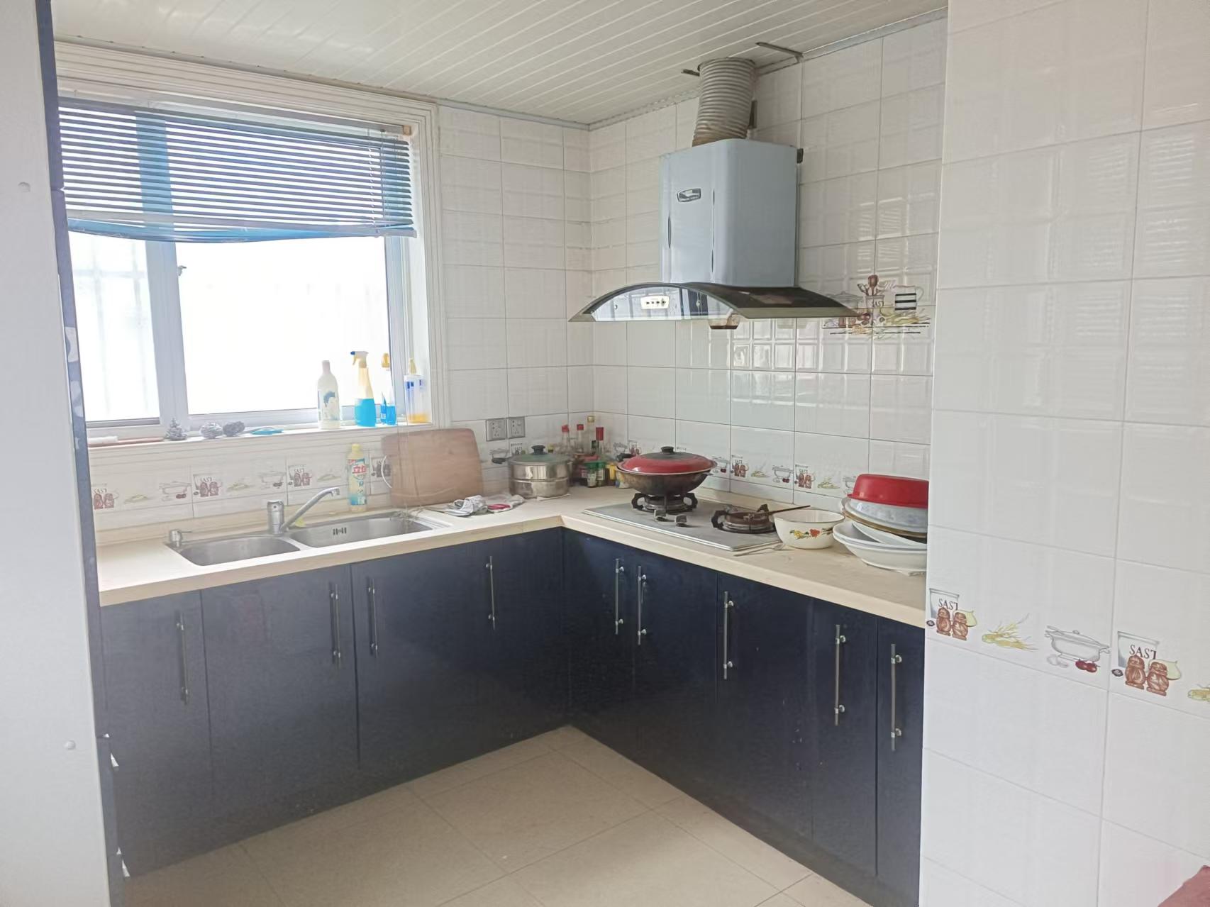 旭日山庄 5室2厅3卫 232.36m&sup2;