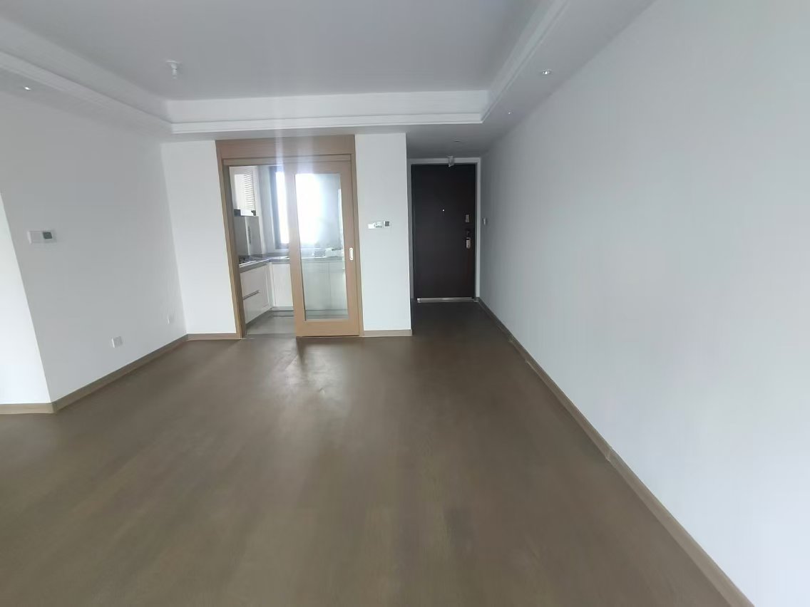 海纳春江 3室2厅2卫 112.23m&sup2;
