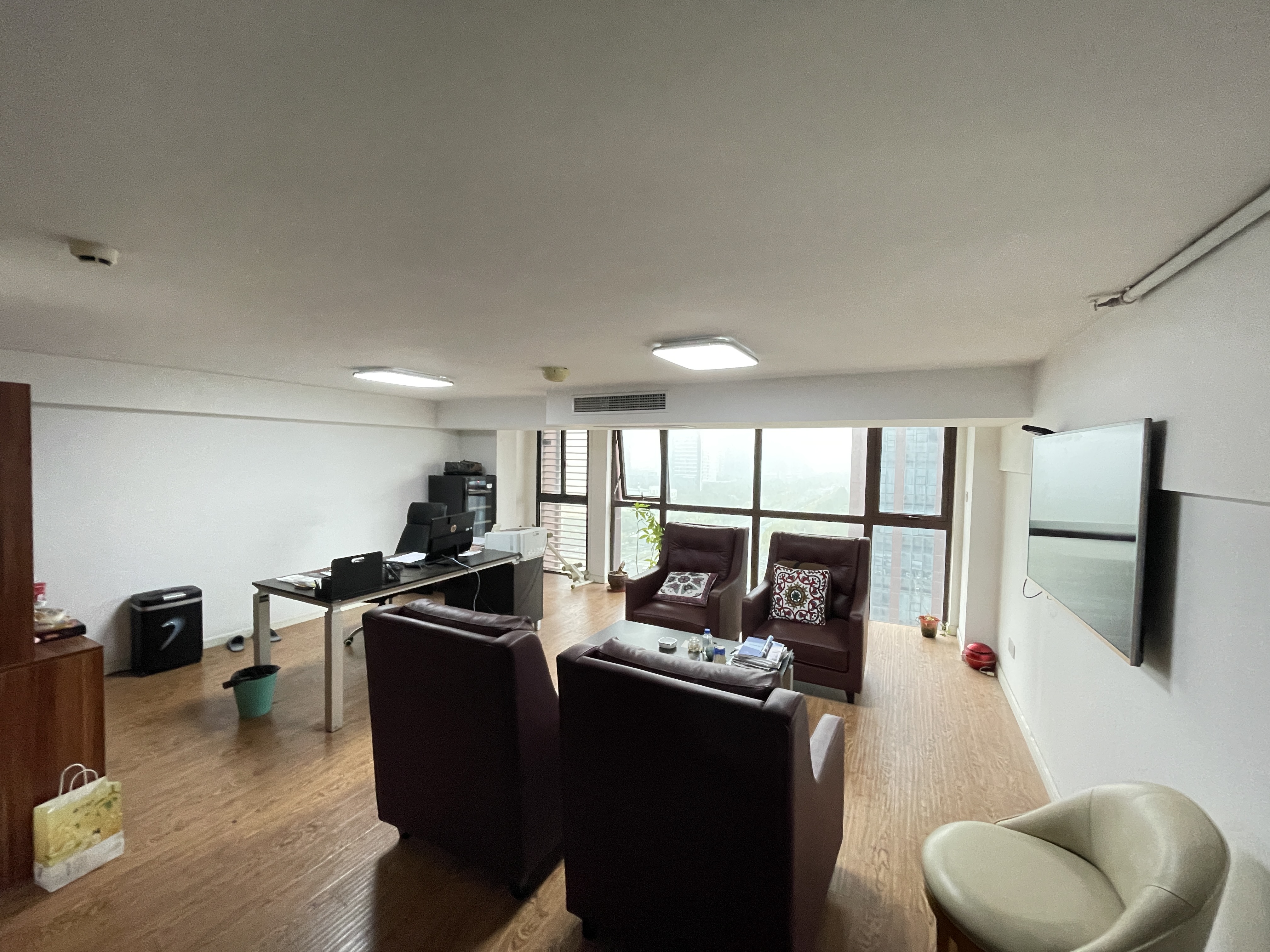 恒隆国际 4室2厅2卫 200m²