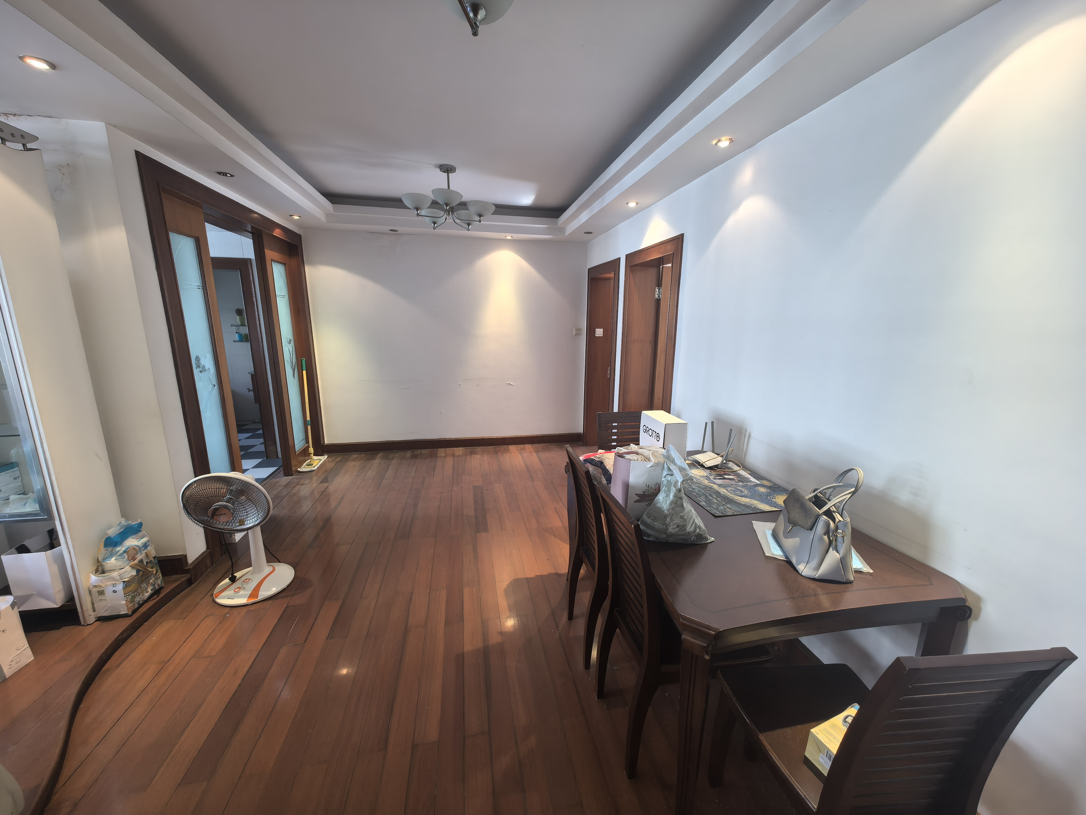 新桥北村 3室2厅2卫 116m²