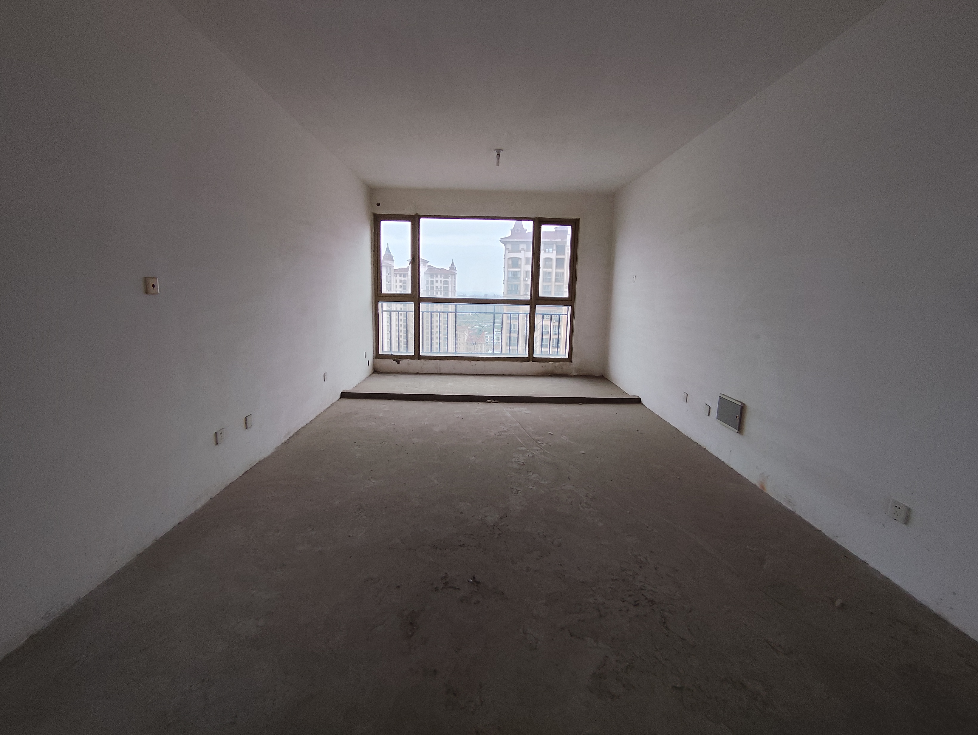 中南世纪花城 2室2厅1卫 113m²