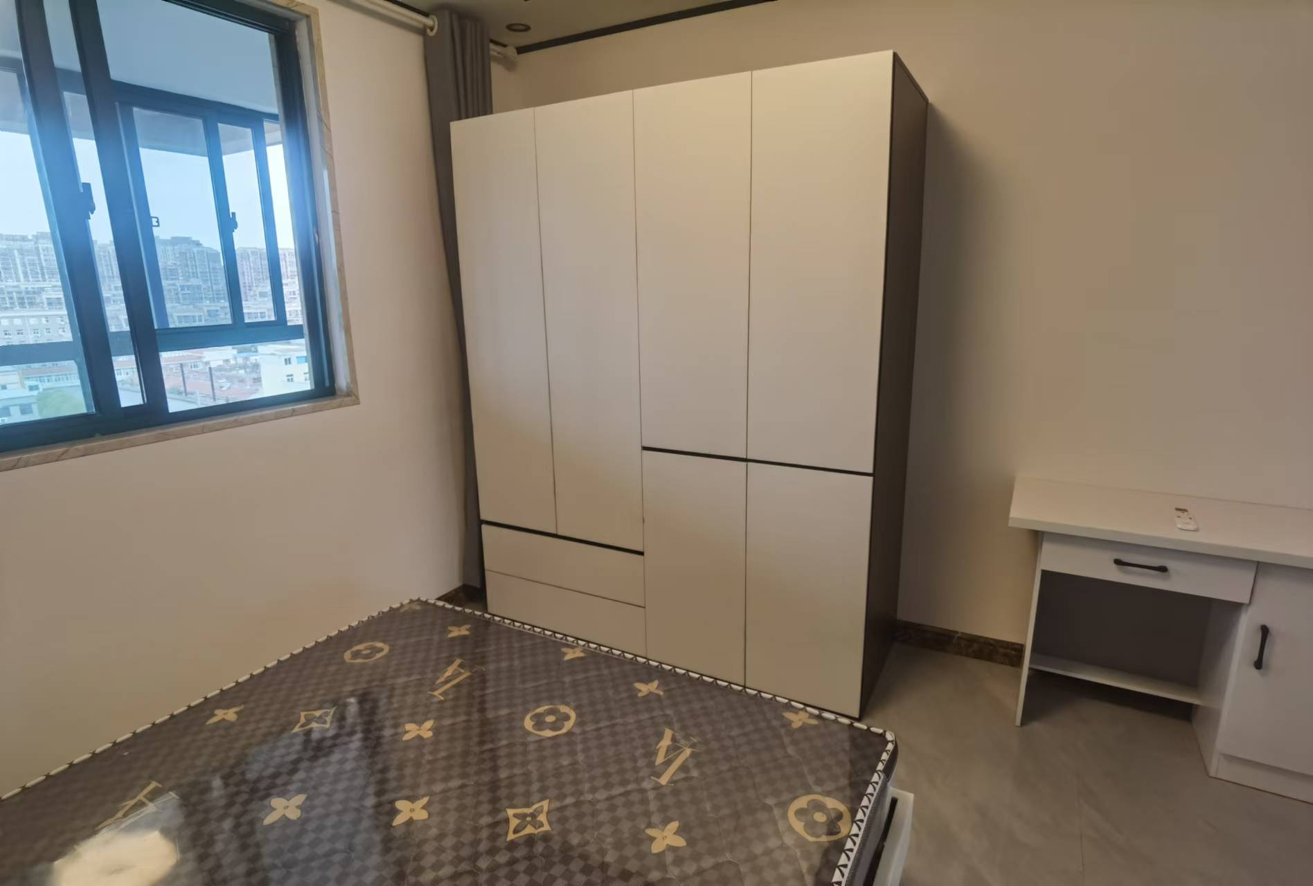 源兴花苑南区 2室2厅1卫 90m&sup2;