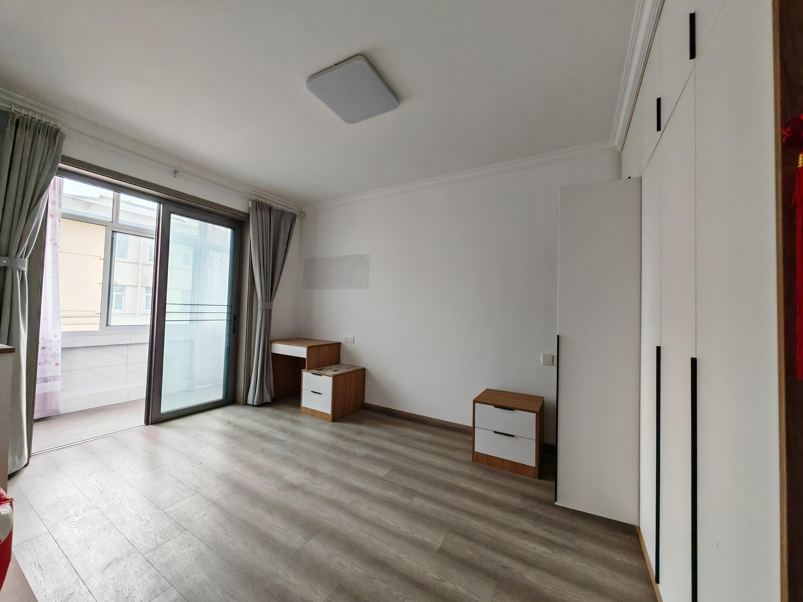 新桥新村 3室1厅1卫 68m&sup2;