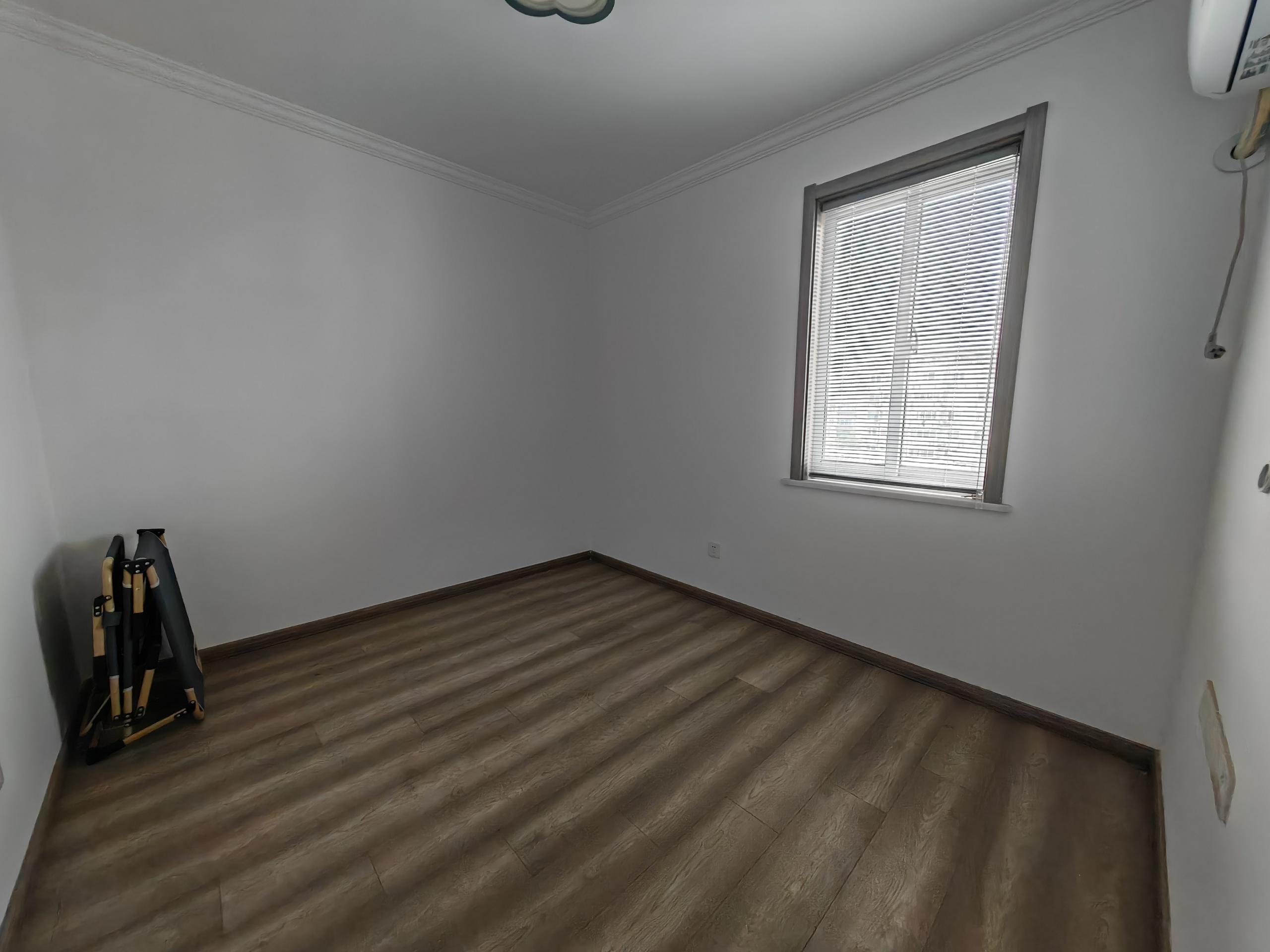 新桥新村 3室1厅1卫 68m&sup2;