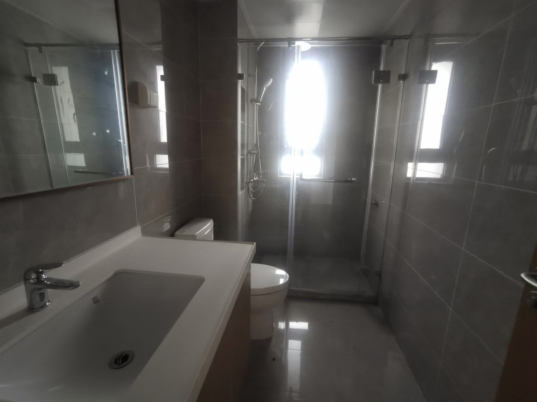 海纳春江 3室2厅2卫 112m²