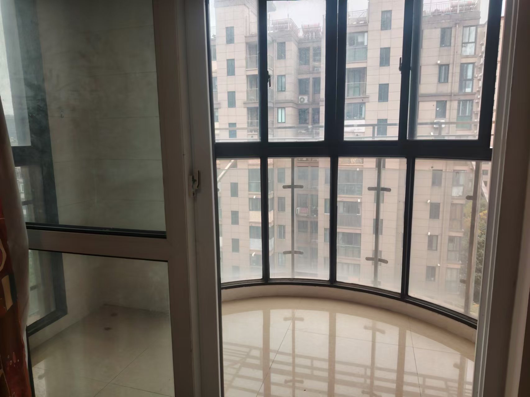 天龙逸园 2室1厅1卫 92m²