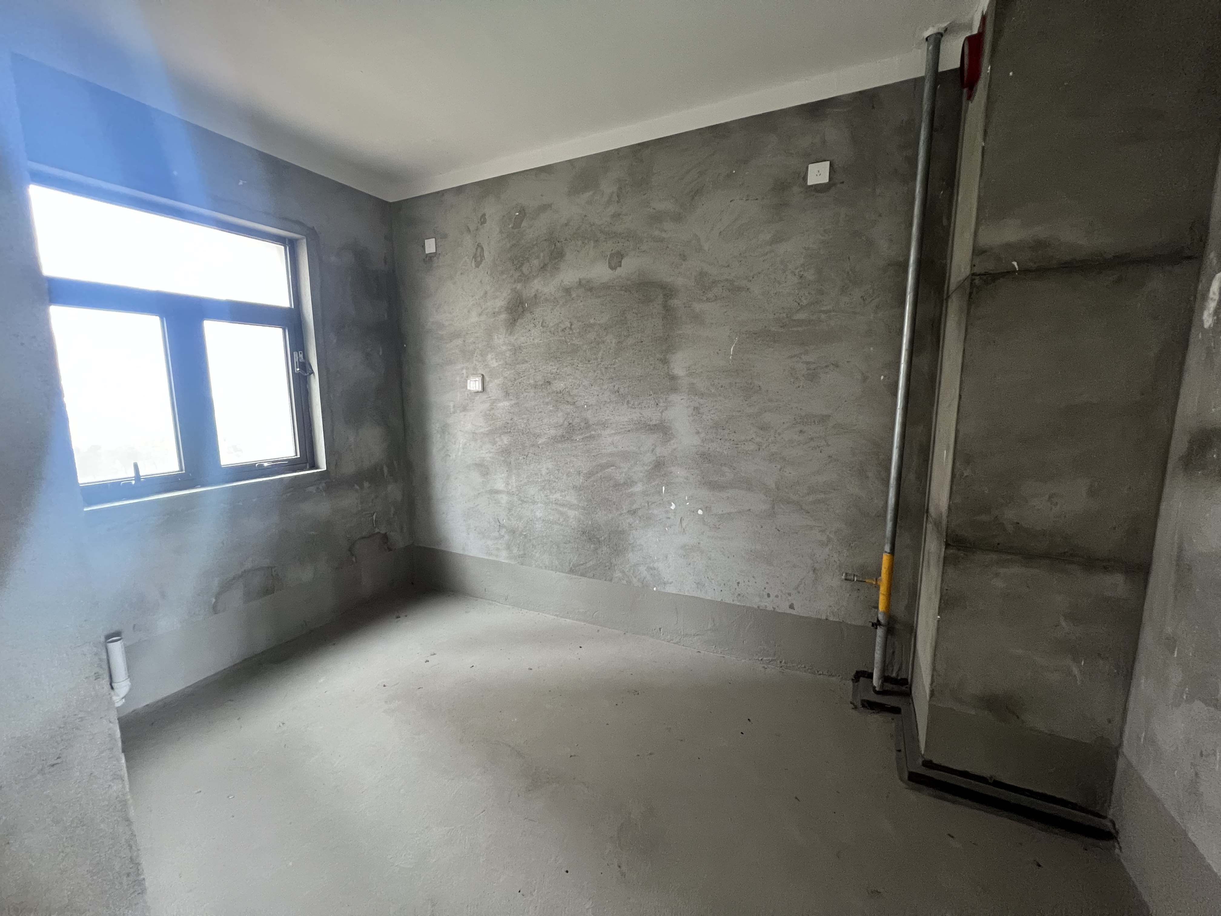 华强城四期 4室2厅2卫 142.14m&sup2;