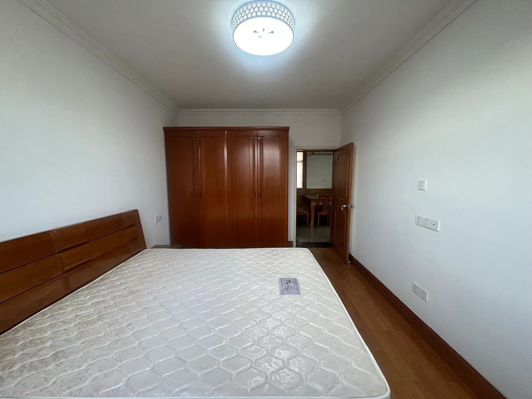 新桃园 3室1厅1卫 79.6m²