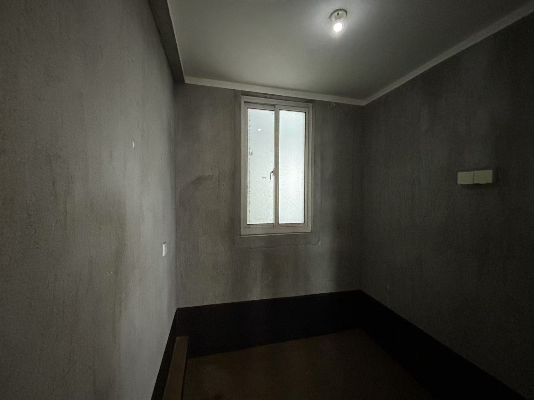 湖滨华庭 2室2厅1卫 100.00m&sup2;
