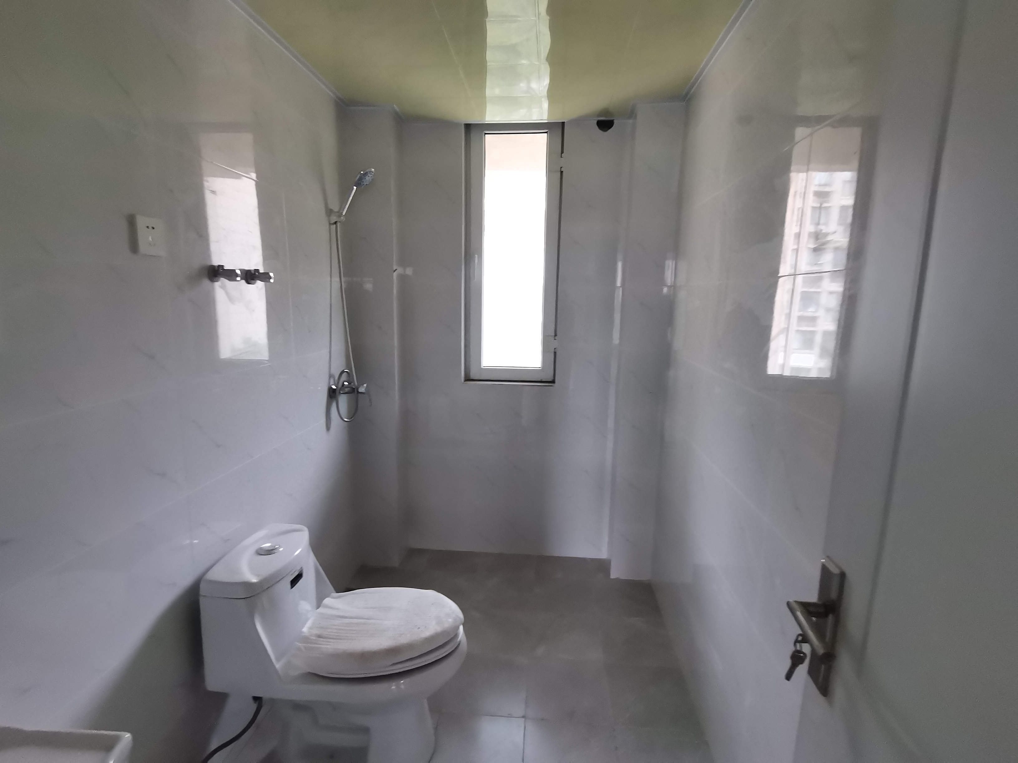 佳源都市 3室2厅2卫 121m&sup2;